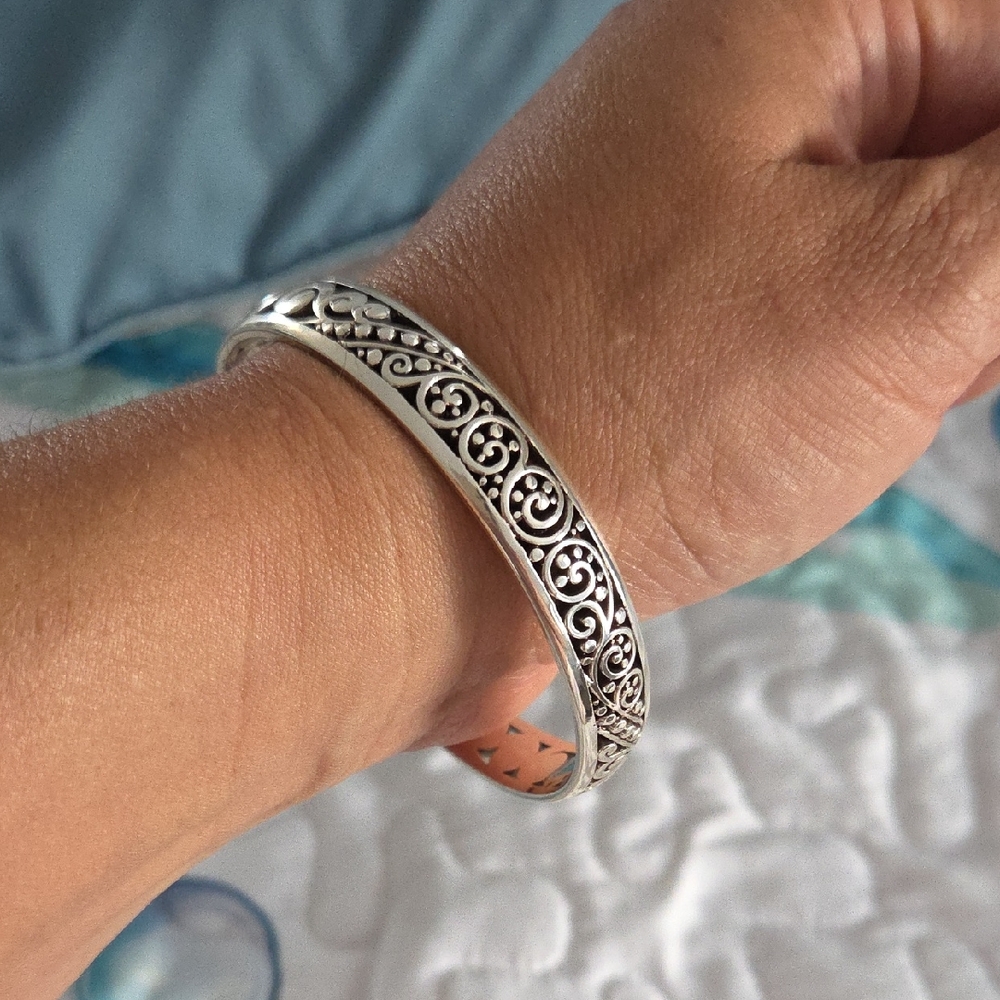 Elegant Silver Swirl Bangle Bracelet
